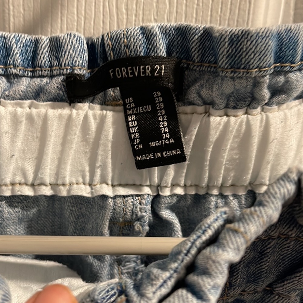 Forever 21 paper bag jeans - Picture 2 of 4